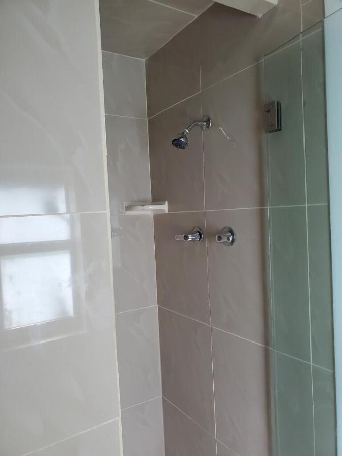 Hollywood Gardens Inn & Suites Zewnętrze zdjęcie