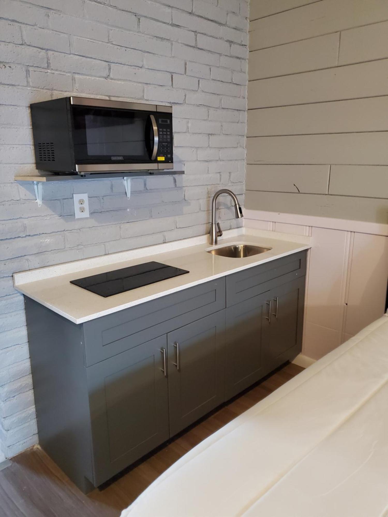 Hollywood Gardens Inn & Suites Zewnętrze zdjęcie